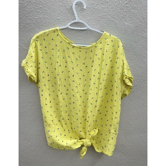 Womens Buffalo David Bitton Shirt Size Medium Yellow Floral Short Sleeve - Picture 1 of 8